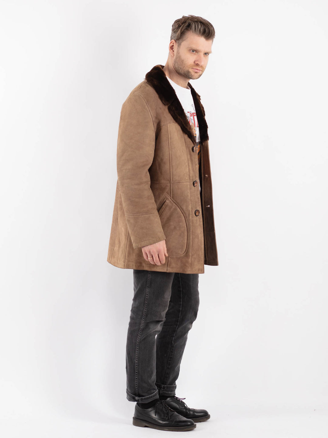 Vintage 70's Men Sheepskin Coat in BeigeZ480
