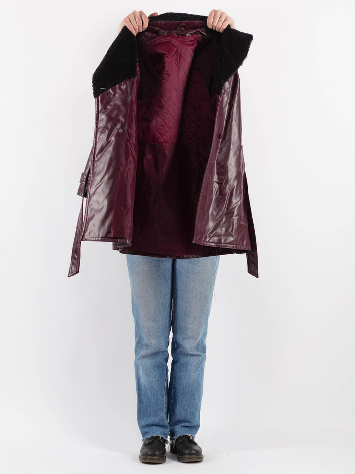 Vintage 70's Women Leather Coat in Purple
