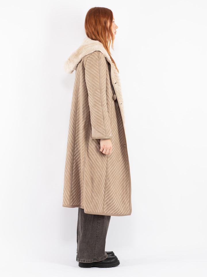 Vintage 70's Women Sheepskin Coat in Beige