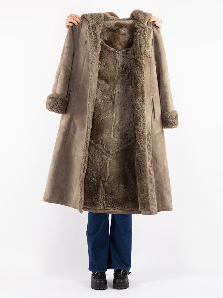 Vintage 70's Women Sheepskin Coat in Beige
