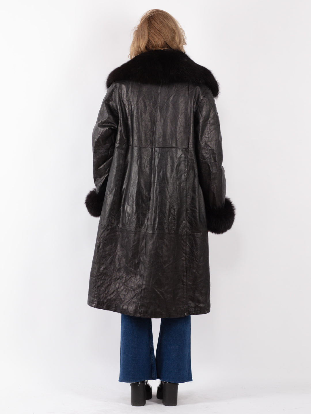 Vintage 70's Women Leather Coat in Black