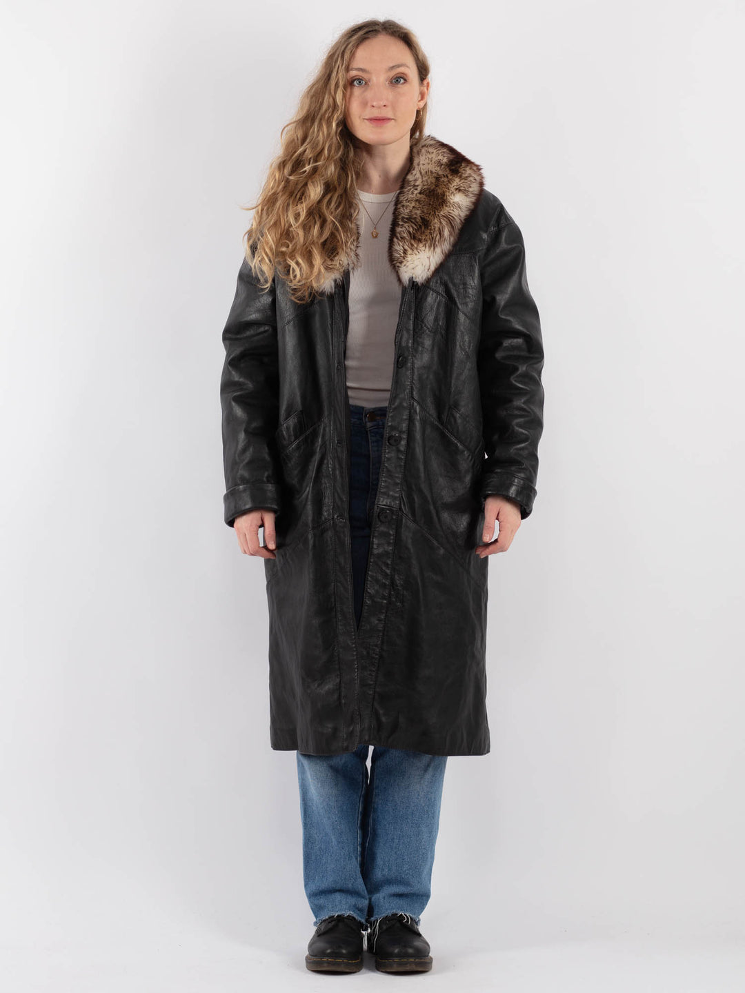 Vintage 70's Women Leather Coat in Black