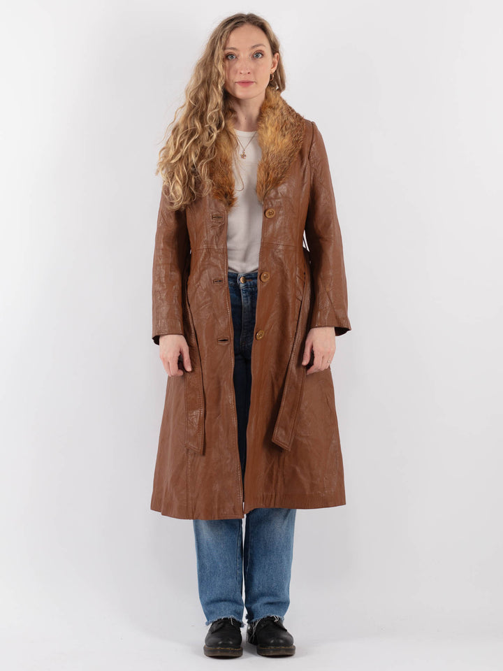 Vintage 70's Women Leather Coat in BrownV9296