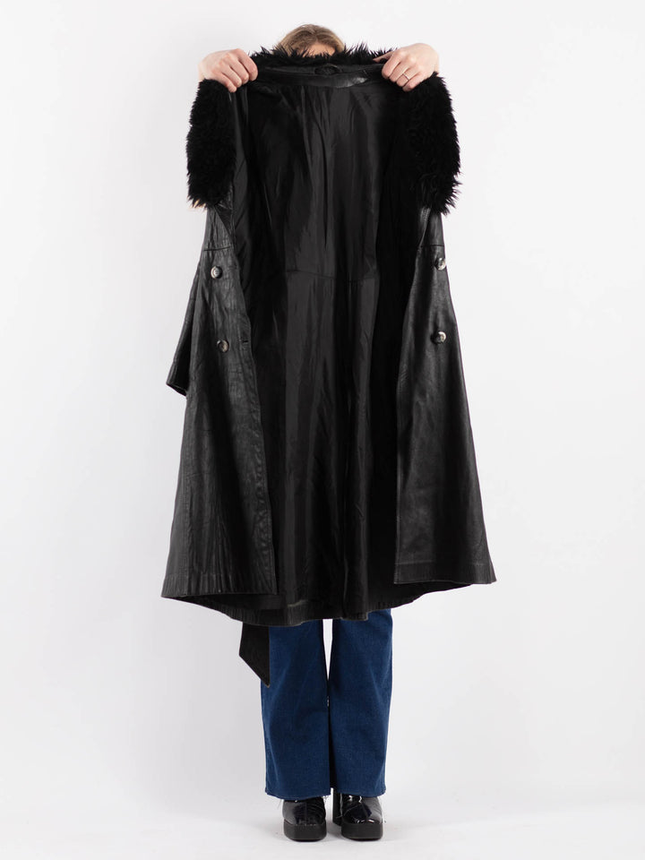 Vintage 70's Women Leather Coat in BlackV9226