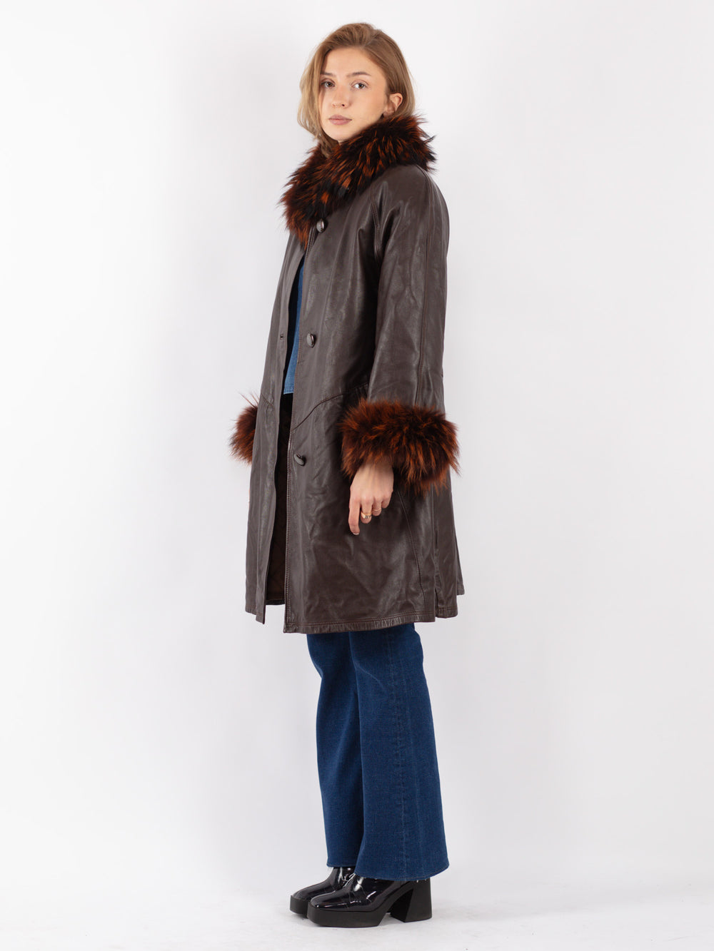 Vintage 70's Women Leather Coat in Brown