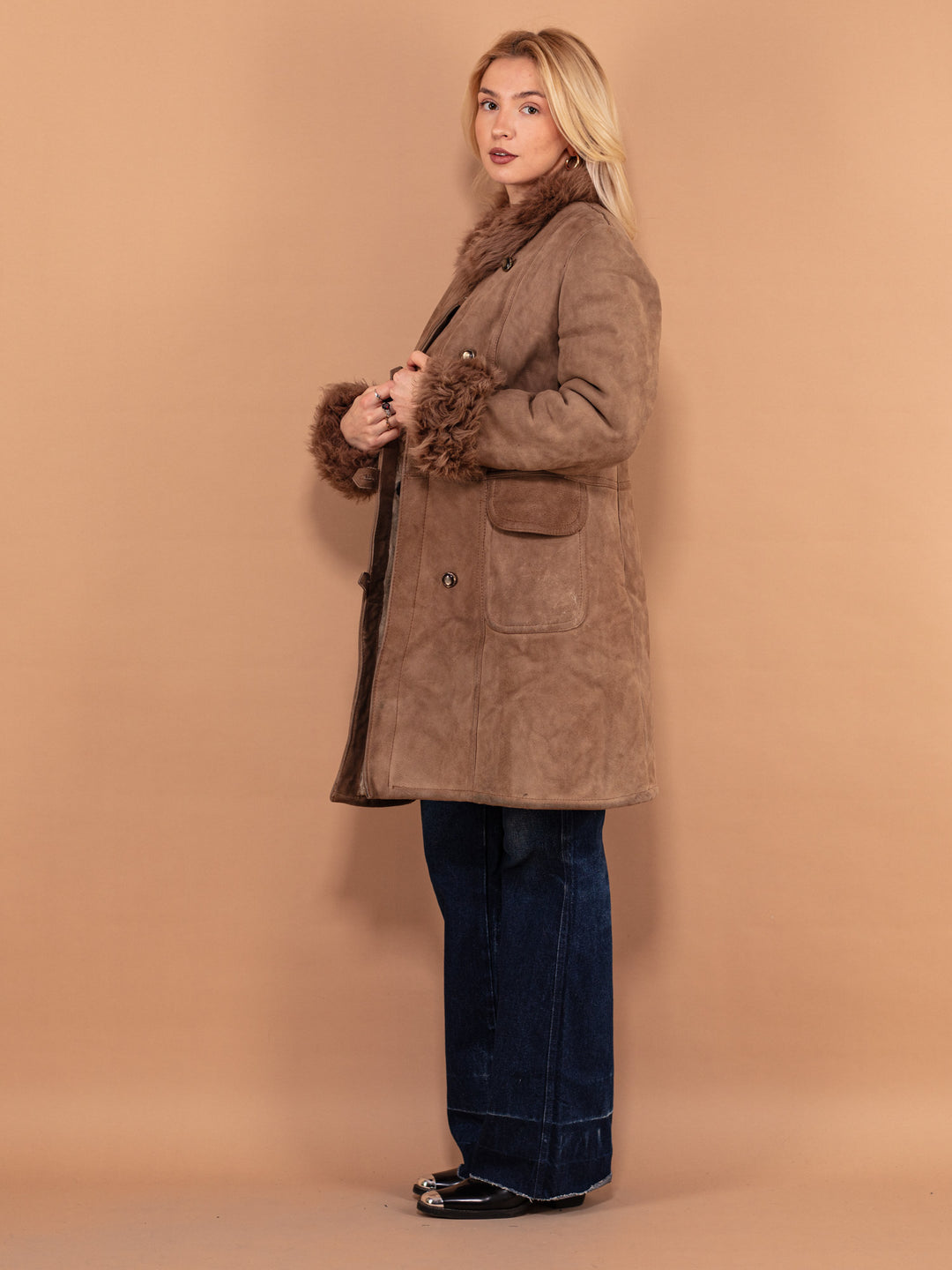 Vintage 70's Women Sheepskin Coat in Beige - NorthernGrip