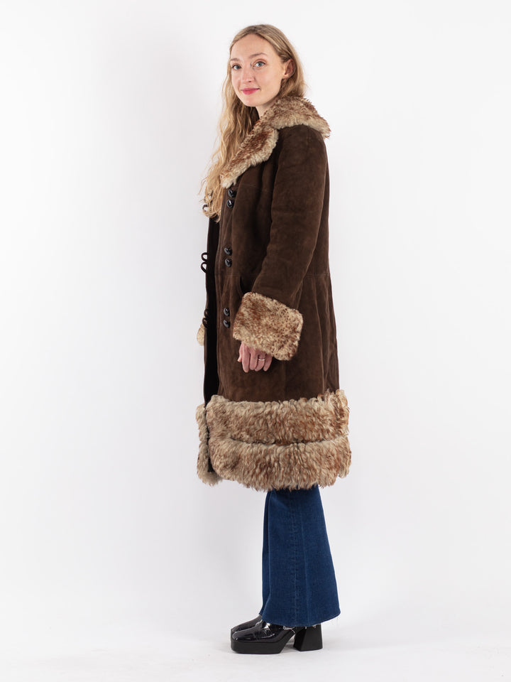 Vintage 70's Women Sheepskin Coat in Brown