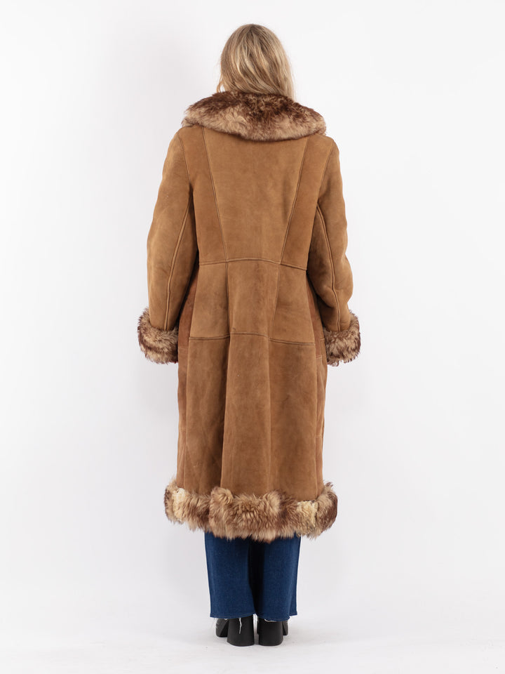 Vintage 70's Women Sheepskin Coat in Beige