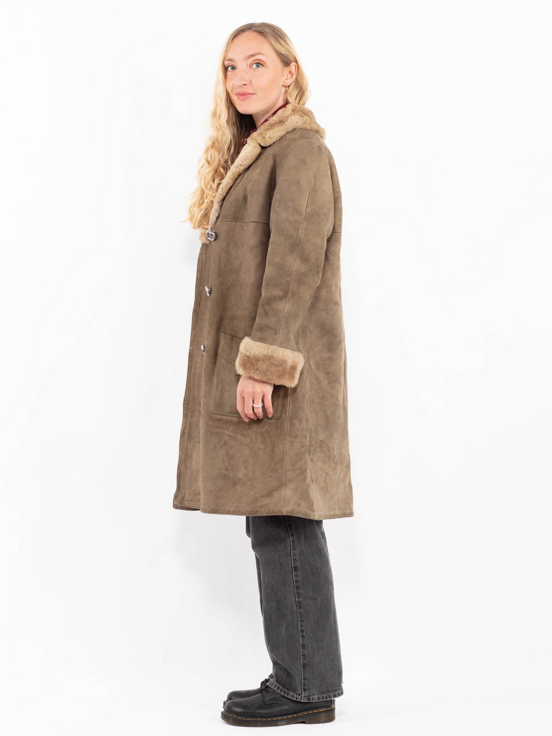 Vintage 70's Women Sheepskin Coat in BeigeA0591