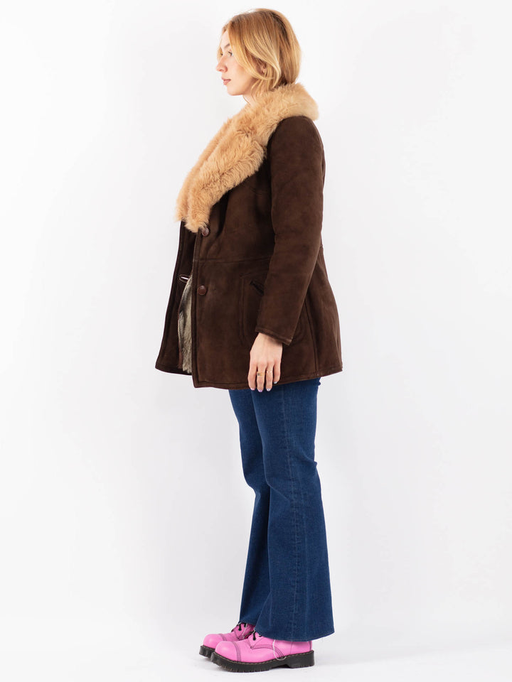 Vintage 70's Women Sheepskin Shearling Coat in BrownV9542