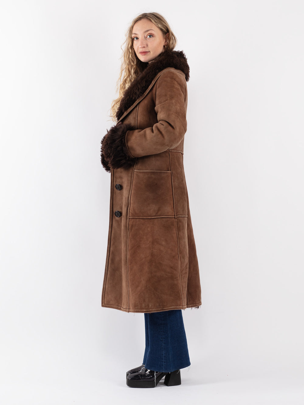 Vintage 70's Women Sheepskin Coat in Brown