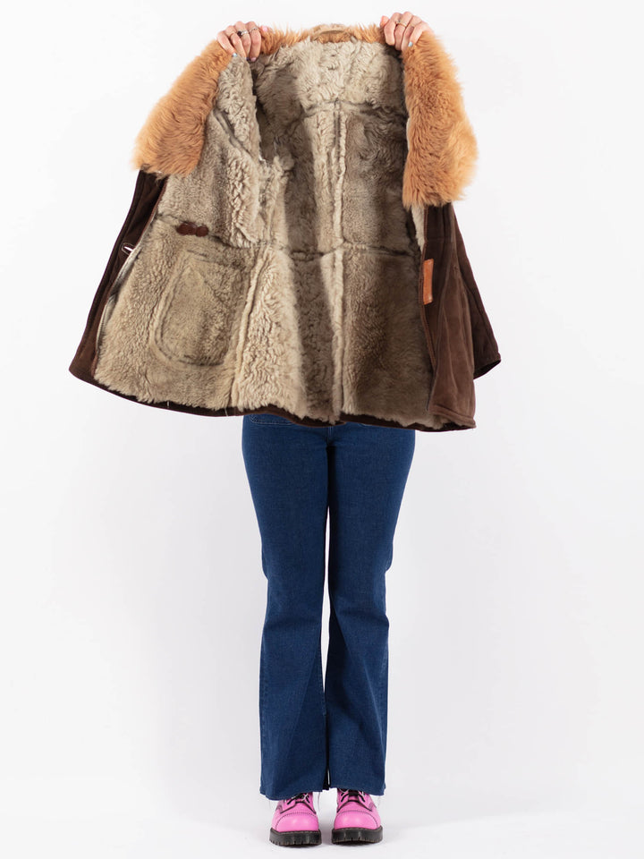 Vintage 70's Women Sheepskin Shearling Coat in BrownV9542