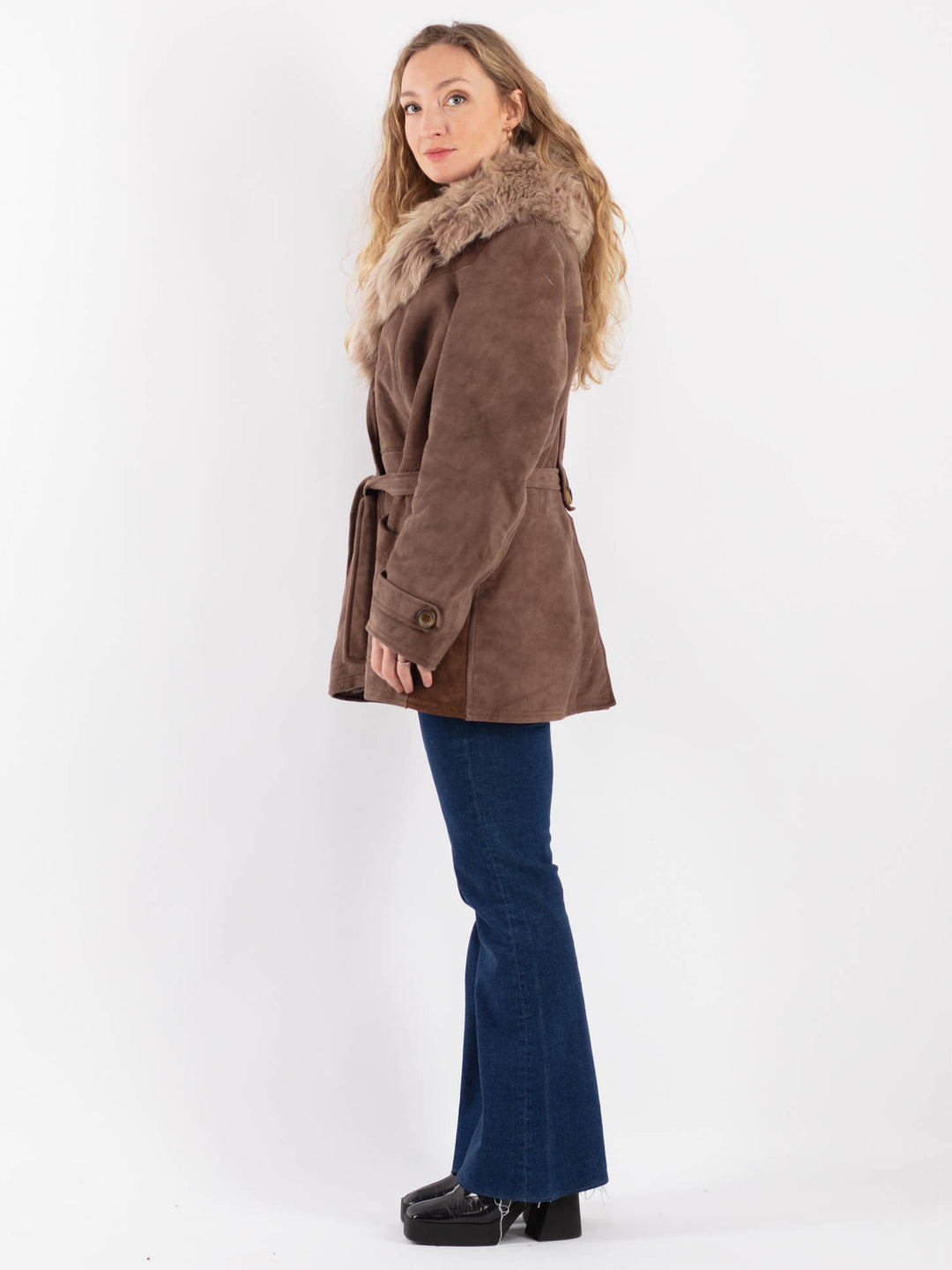 Vintage 70's Women Sheepskin Coat in BeigeV9136