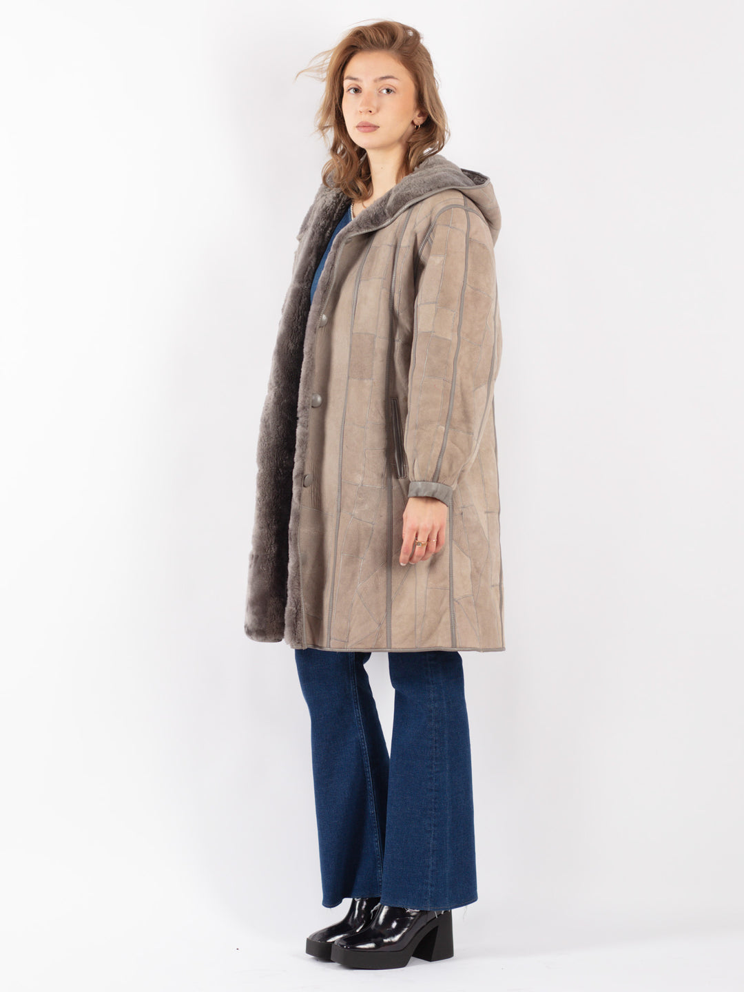 Vintage 70's Women Sheepskin Coat in Beige