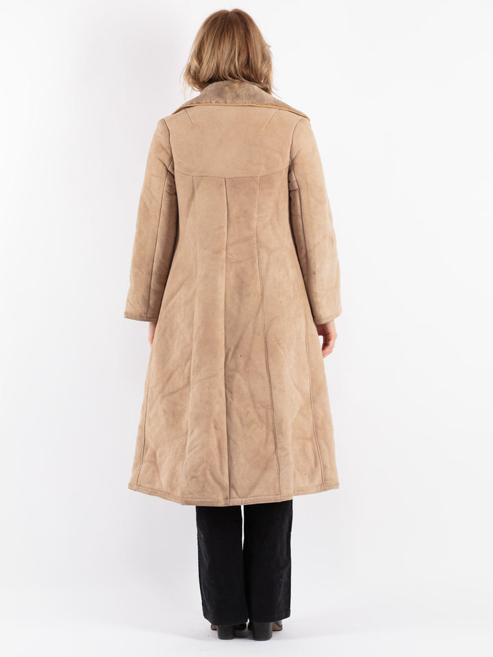 Vintage 70's Women Sheepskin Coat in Beige