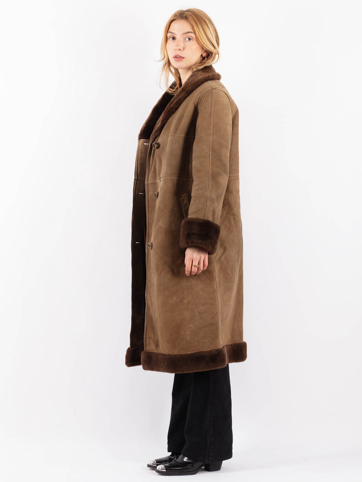 Vintage 70's Women Sheepskin Coat in BrownV9649