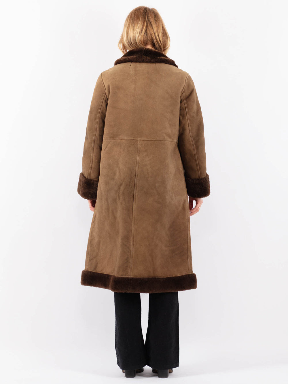 Vintage 70's Women Sheepskin Coat in BrownV9649