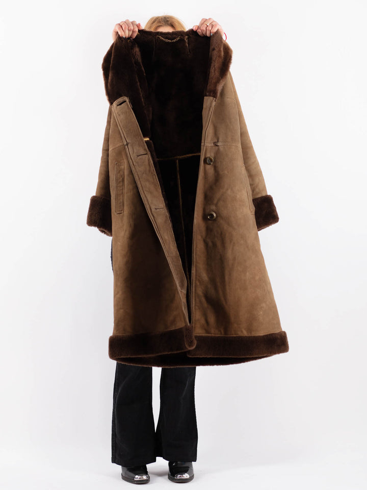 Vintage 70's Women Sheepskin Coat in BrownV9649