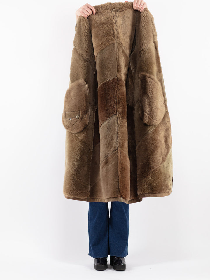 Vintage 70's Women Sheepskin Coat in Beige