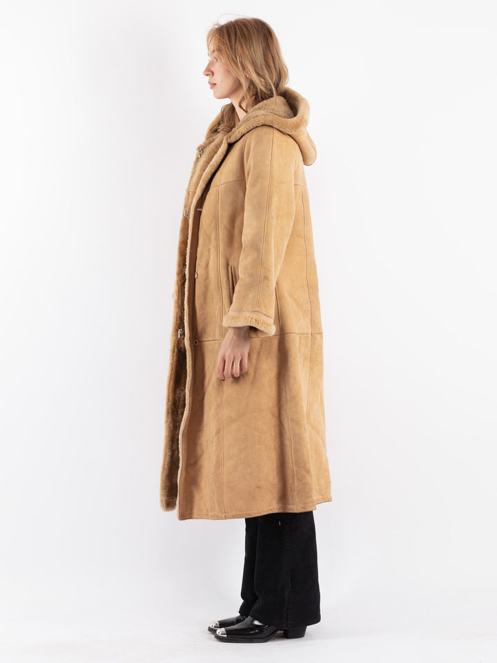 Vintage 70's Women Sheepskin Coat in Beige