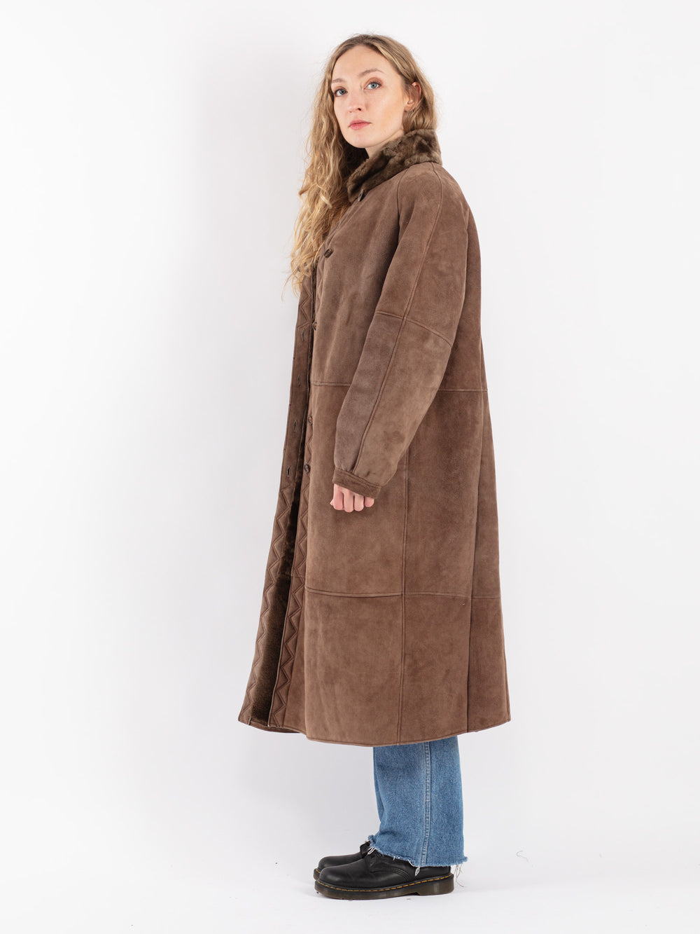 Vintage 70's Women Sheepskin Coat in Brown