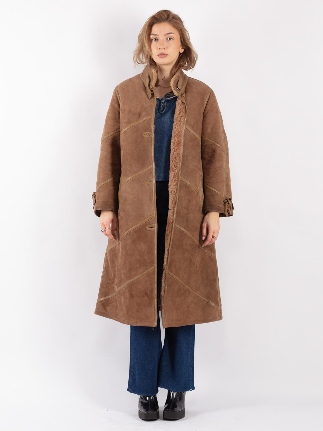 Vintage 70's Women Sheepskin Coat in Brown