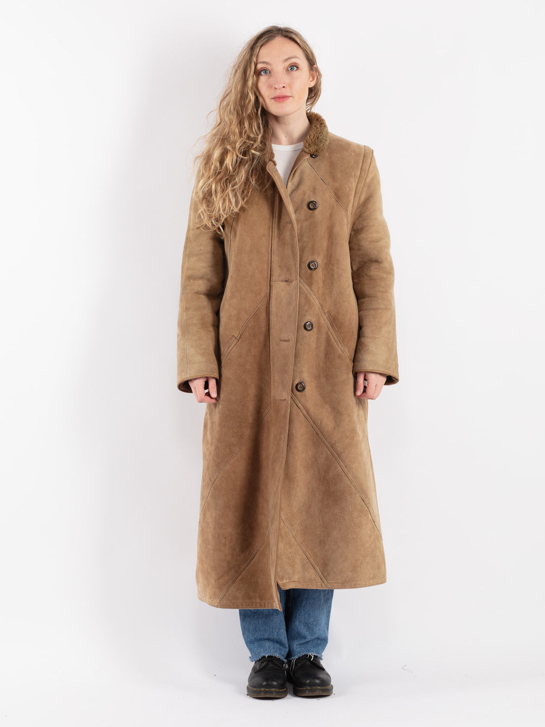Vintage 70's Women Sheepskin Coat in Beige
