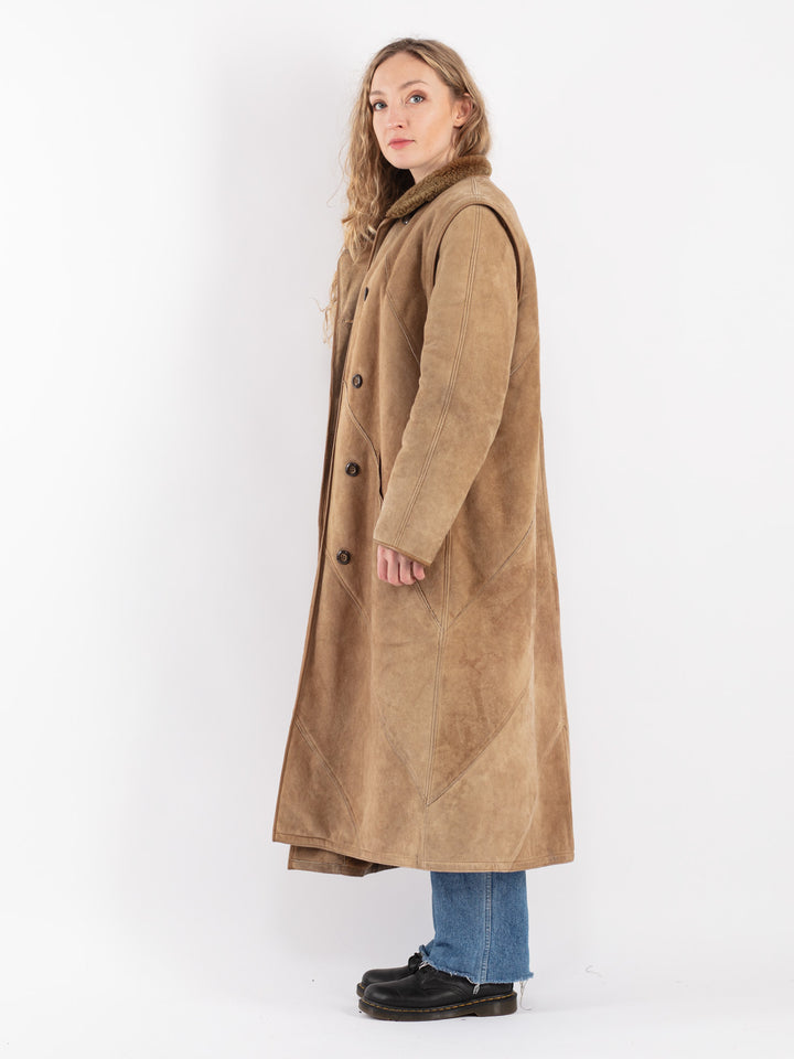 Vintage 70's Women Sheepskin Coat in Beige