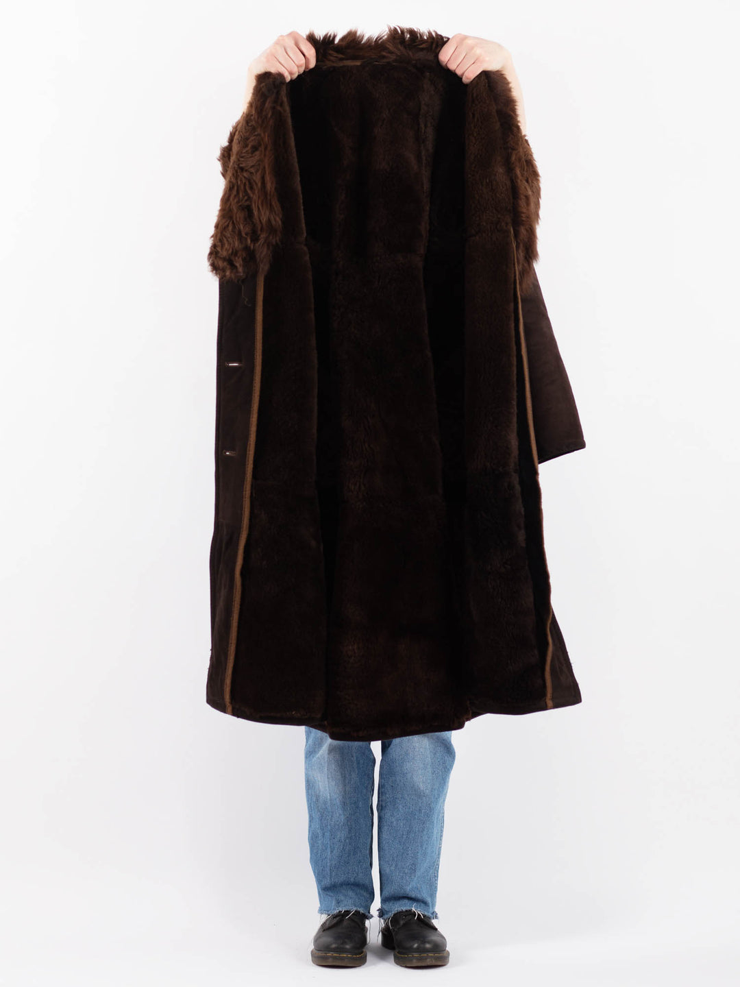 Vintage 70's Women Sheepskin Shearling Coat in BrownV9458