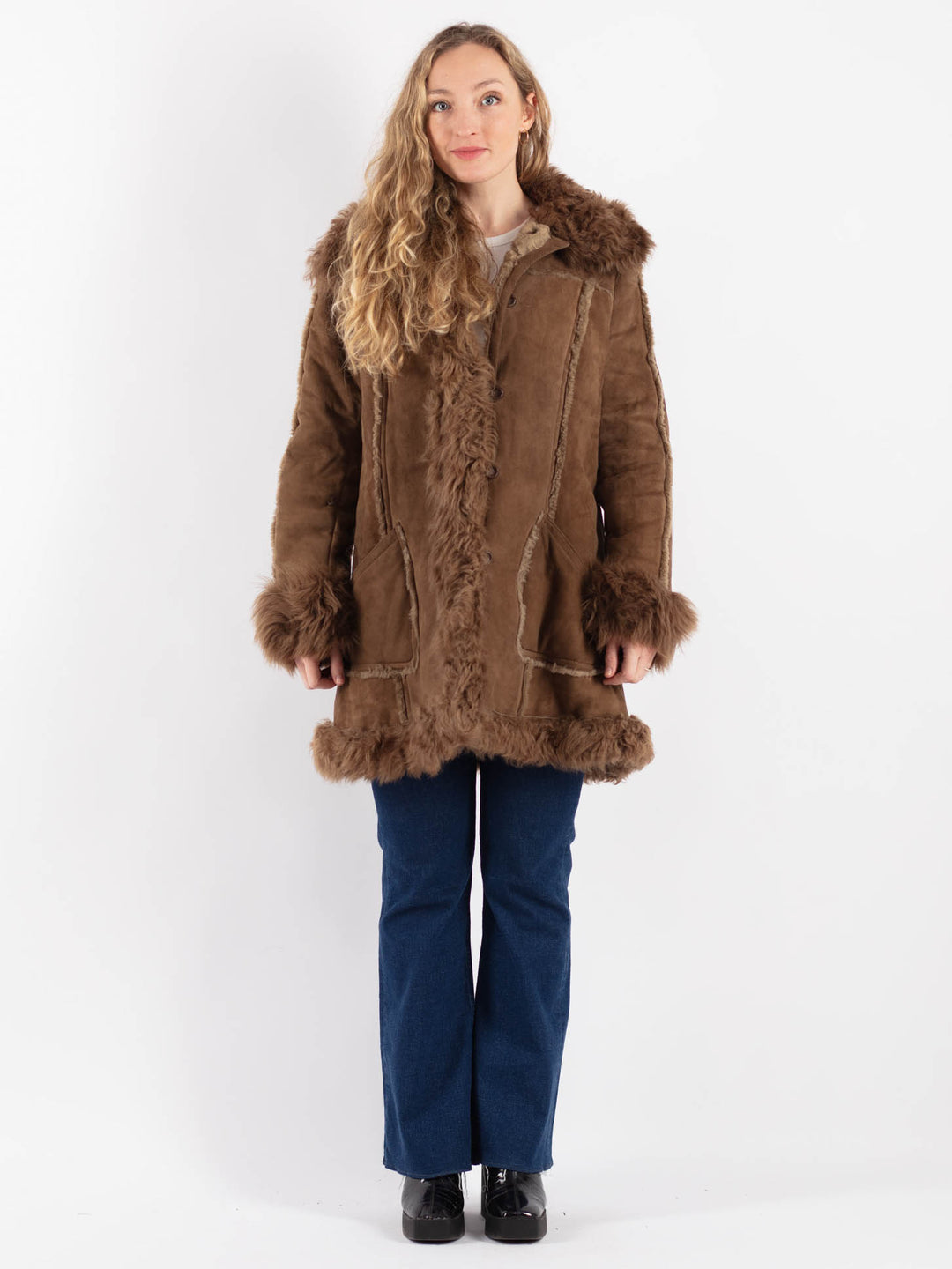 Vintage 70's Women Sheepskin Coat in Beige