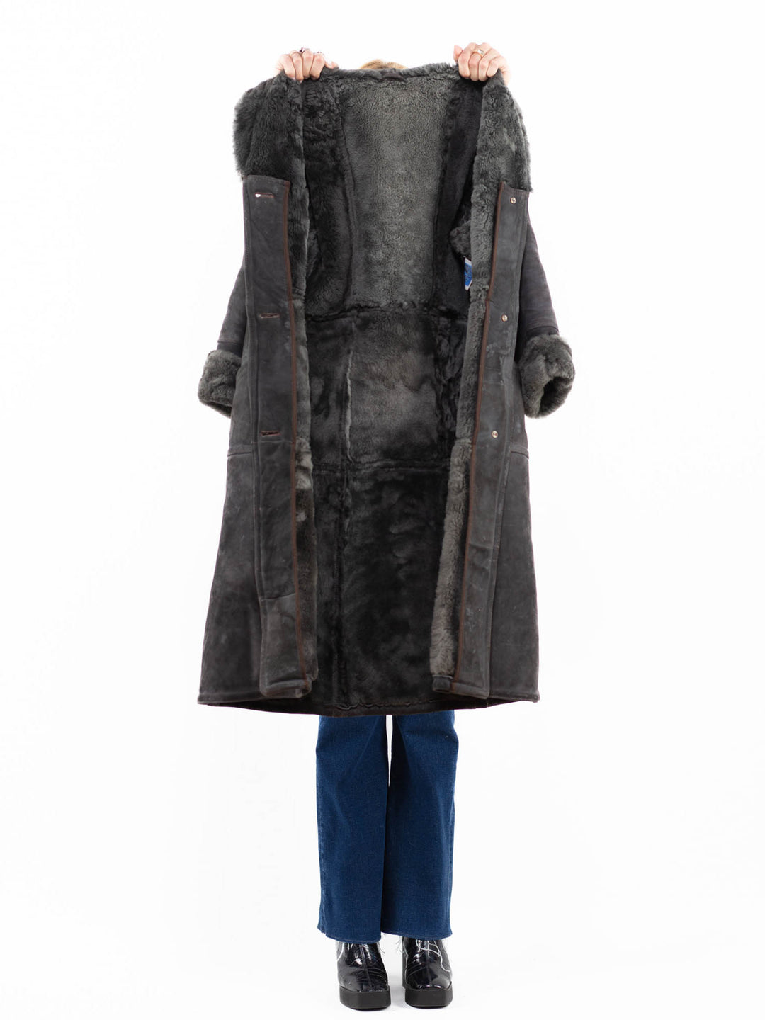 Vintage 70's Women Sheepskin Coat in GrayA0056