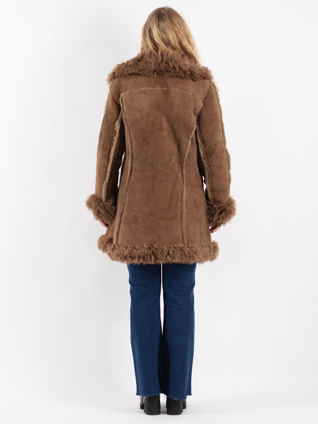 Vintage 70's Women Sheepskin Coat in Beige