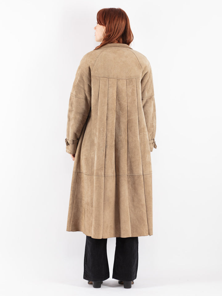Vintage 70's Women Sheepskin Coat in Beige