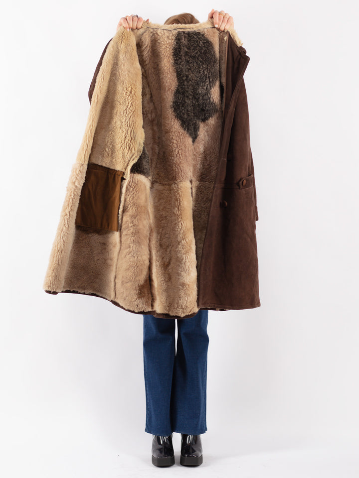 Vintage 70's Women Sheepskin Coat in Brown