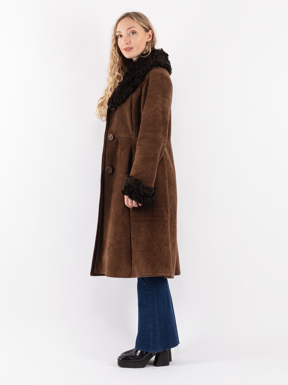 Vintage 70's Women Sheepskin Coat in Brown