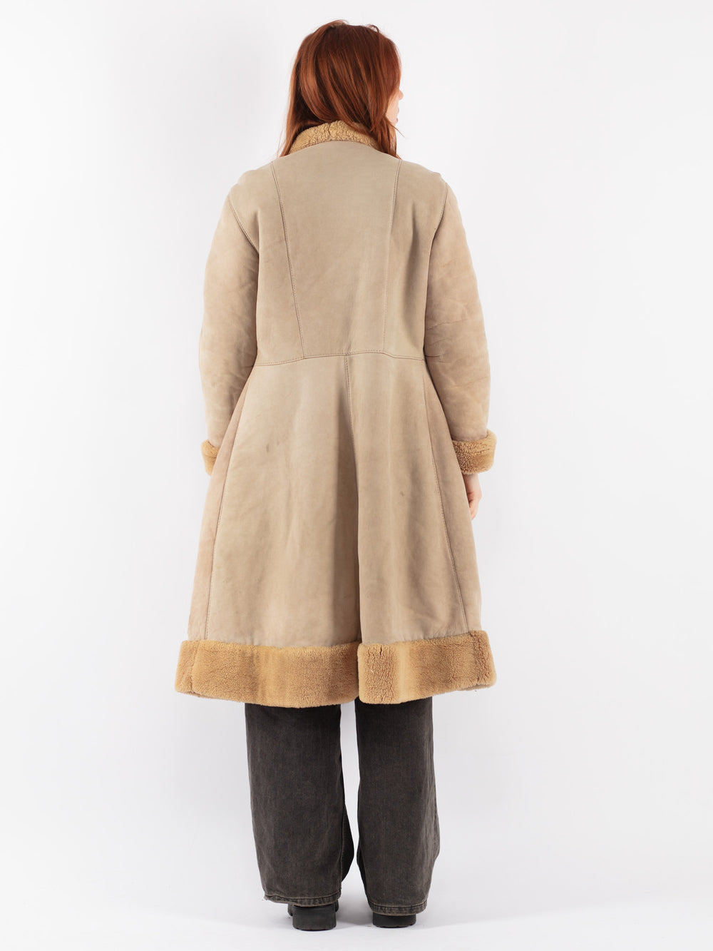 Vintage 70's Women Sheepskin Coat in BeigeV8478