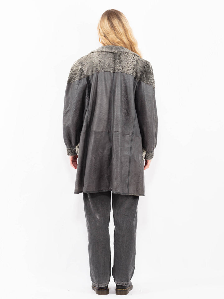 Vintage 70's Women Sheepskin Coat in GrayA0619
