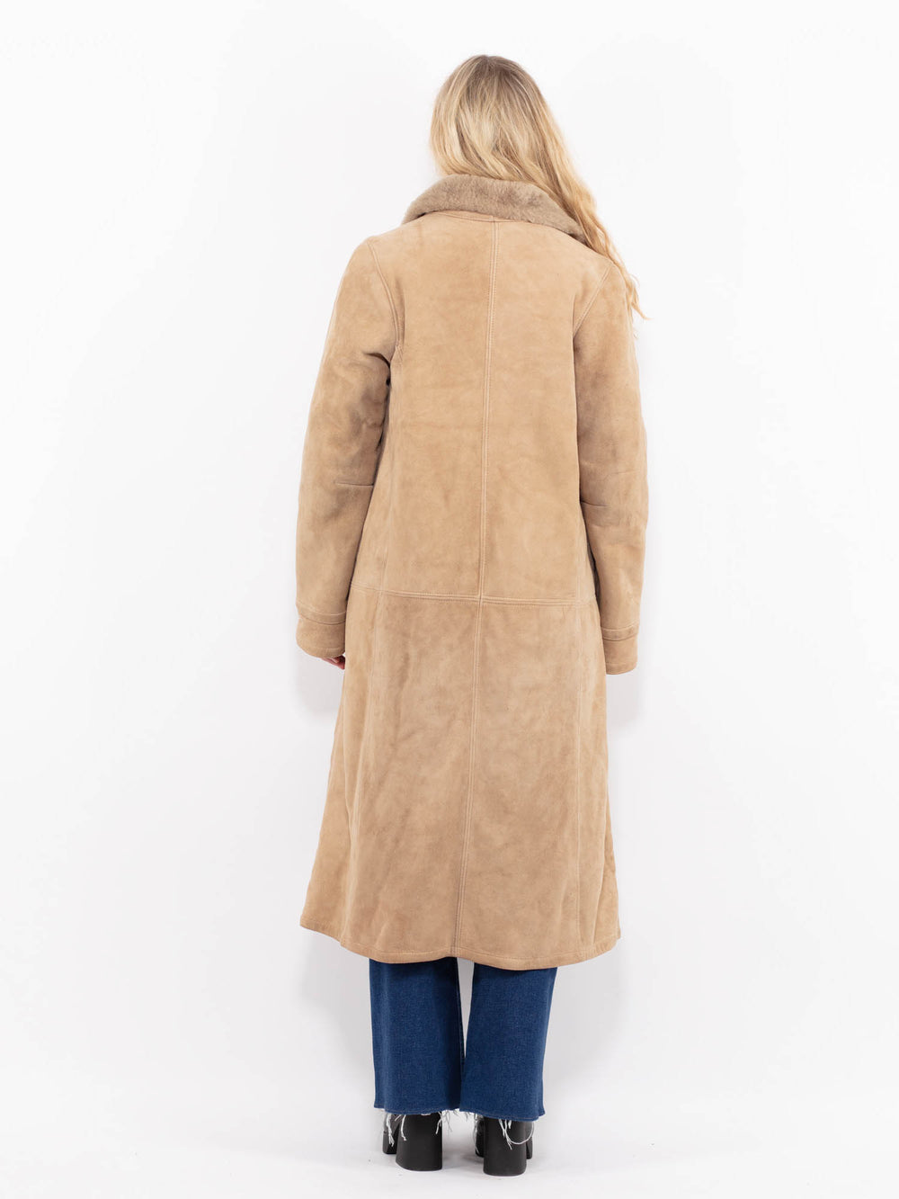 Vintage 70's Women Sheepskin Coat in BeigeA1005