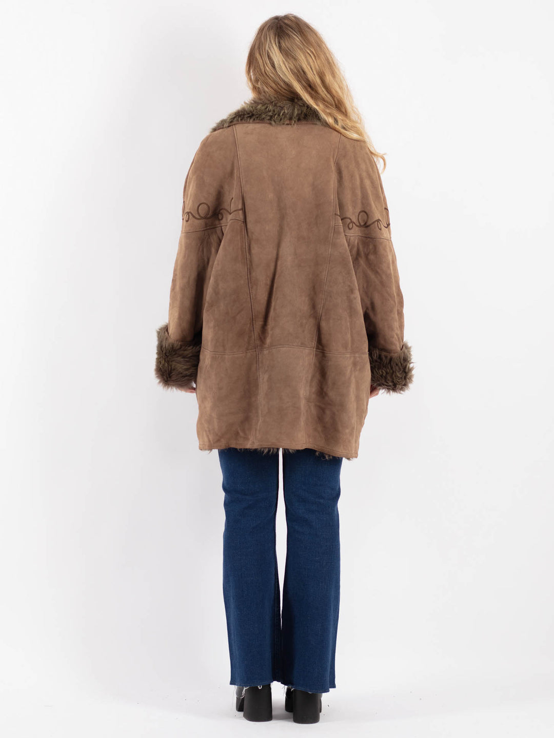 Vintage 70's Women Sheepskin Coat in Beige