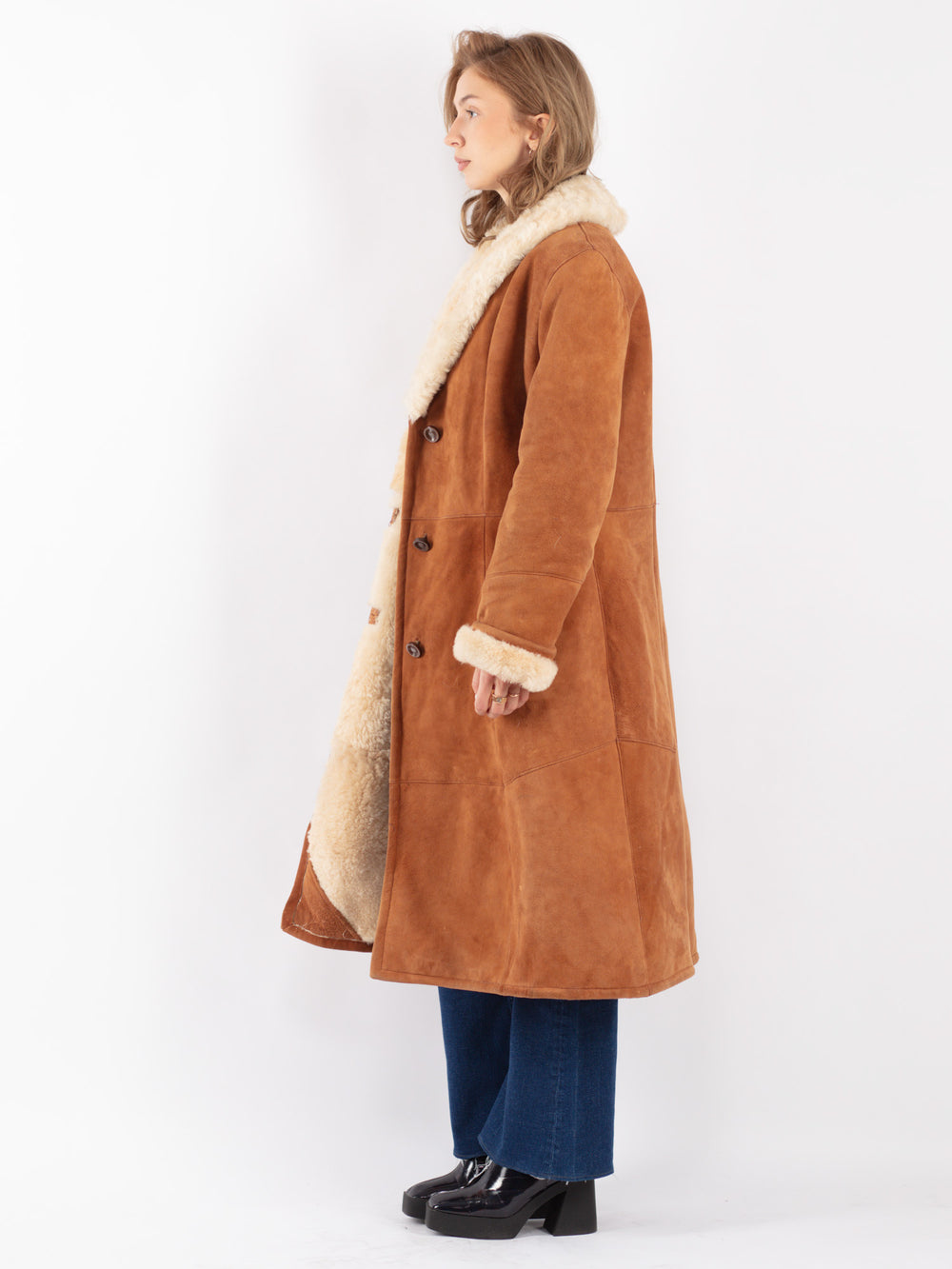 Vintage 70's Women Sheepskin Coat in Brown