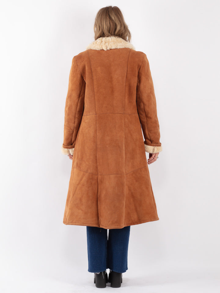 Vintage 70's Women Sheepskin Coat in Brown