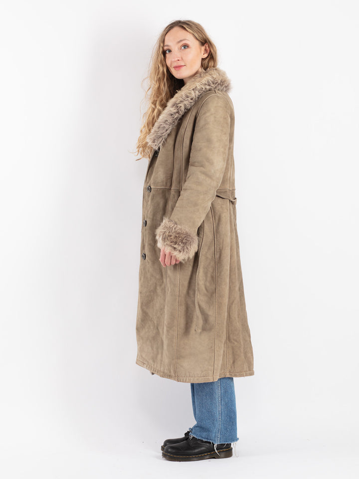 Vintage 70's Women Sheepskin Coat in Beige