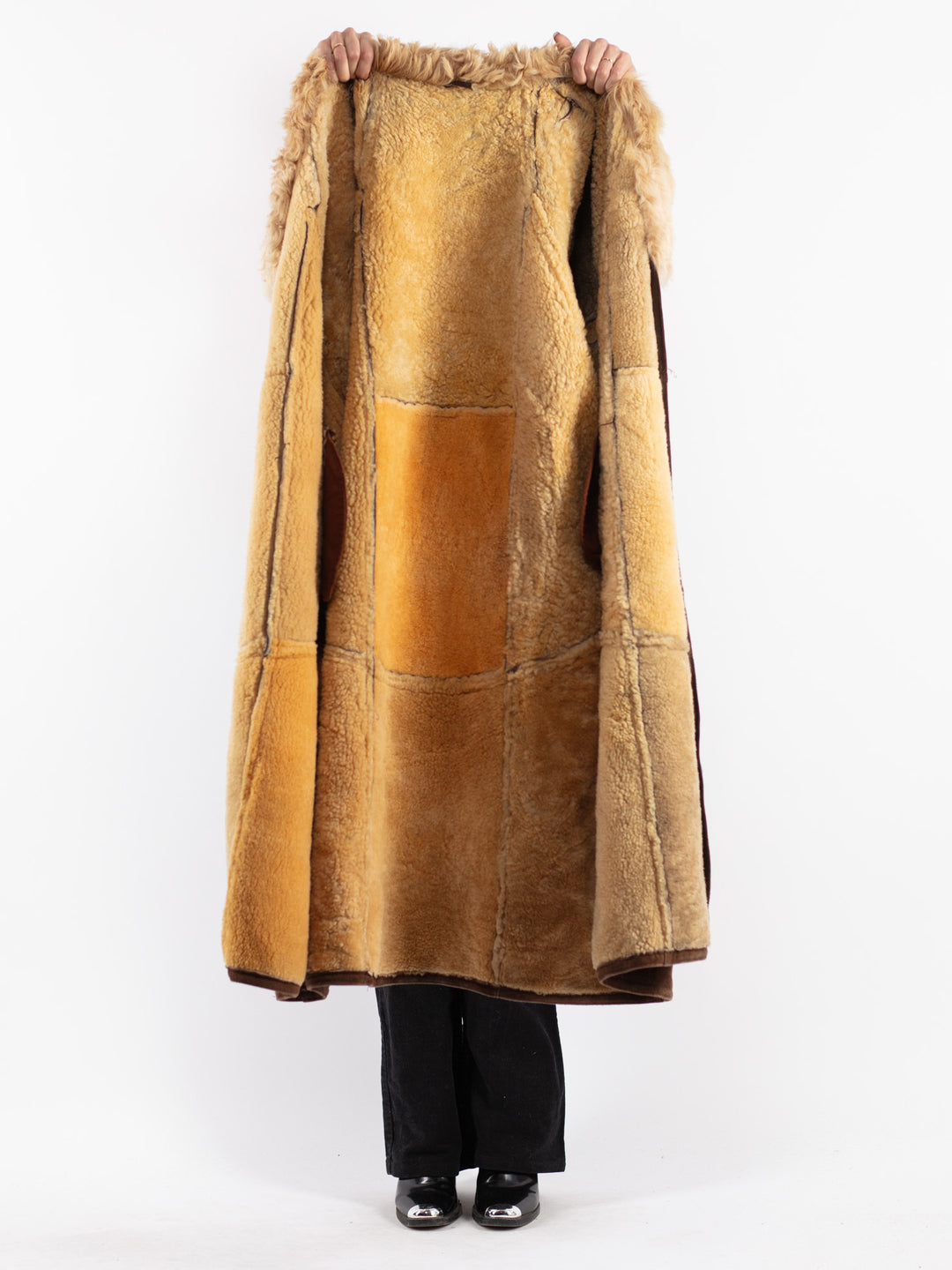 Vintage 70's Women Sheepskin Coat in Brown
