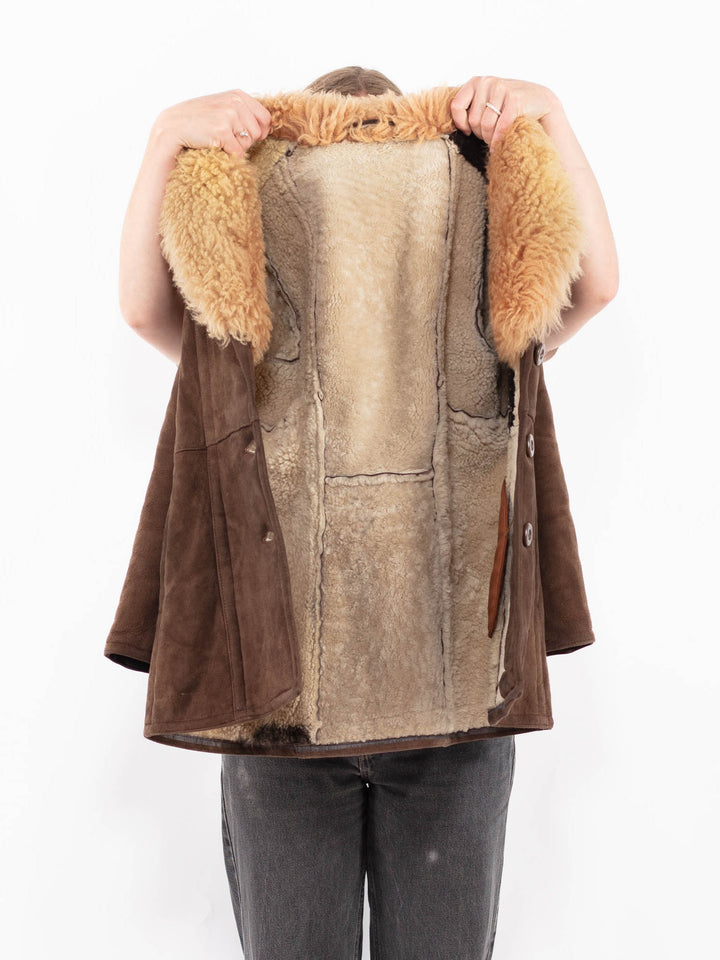 Vintage 70's Women Sheepskin Coat in BrownA0627
