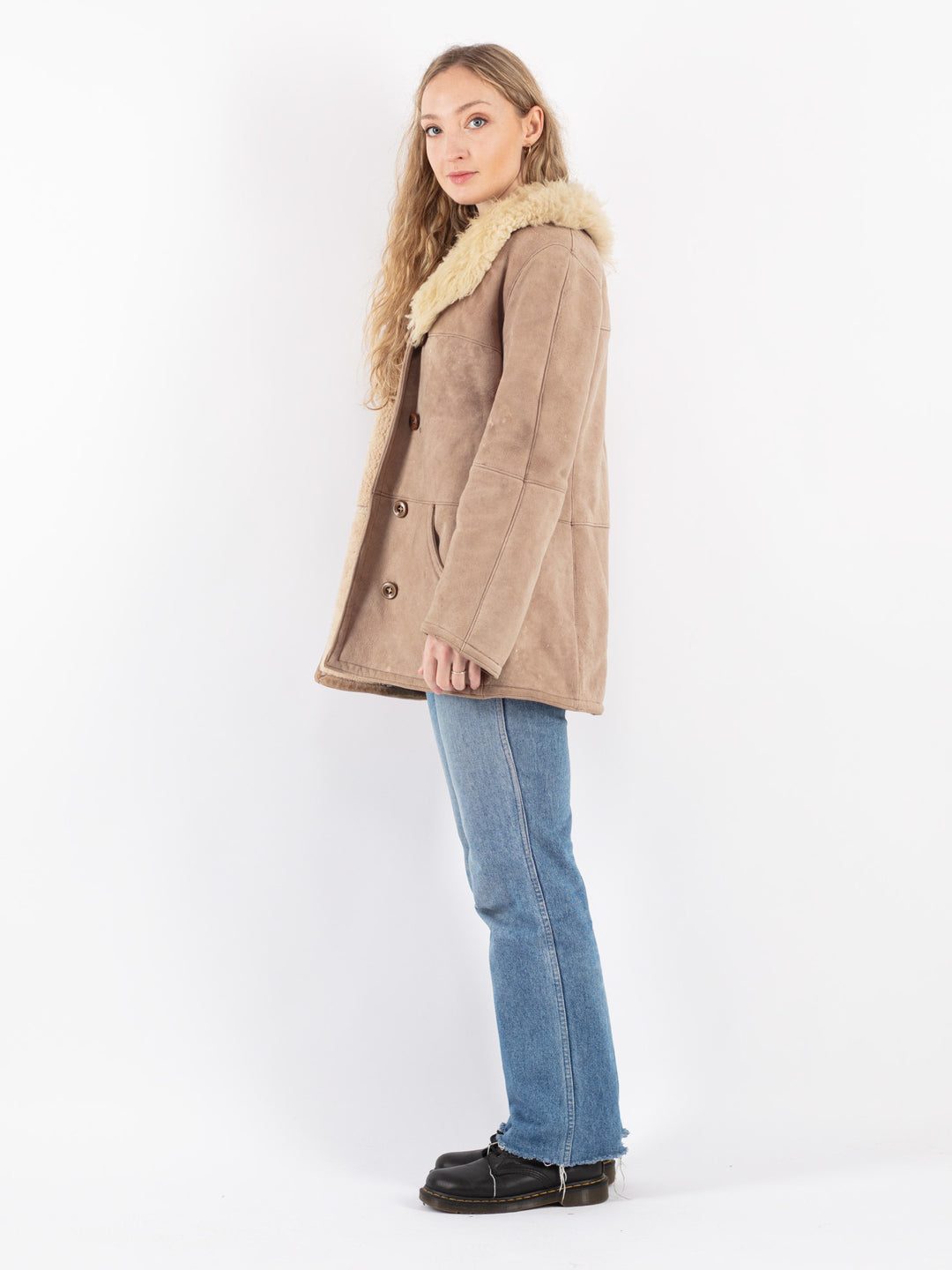 Vintage 70's Women Sheepskin Coat in Beige