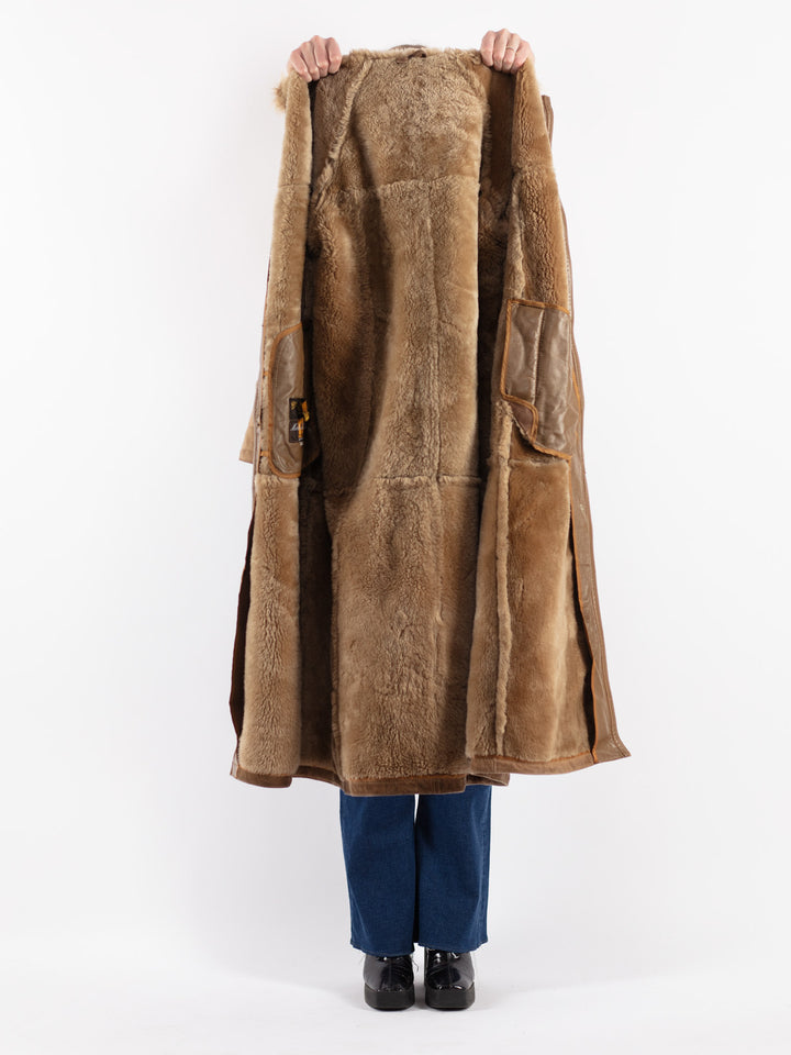 Vintage 70's Women Sheepskin Coat in Beige