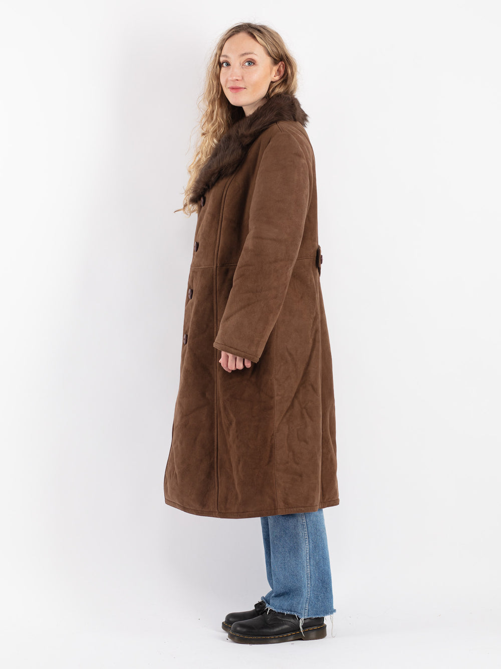 Vintage 70's Women Sheepskin Coat in Brown