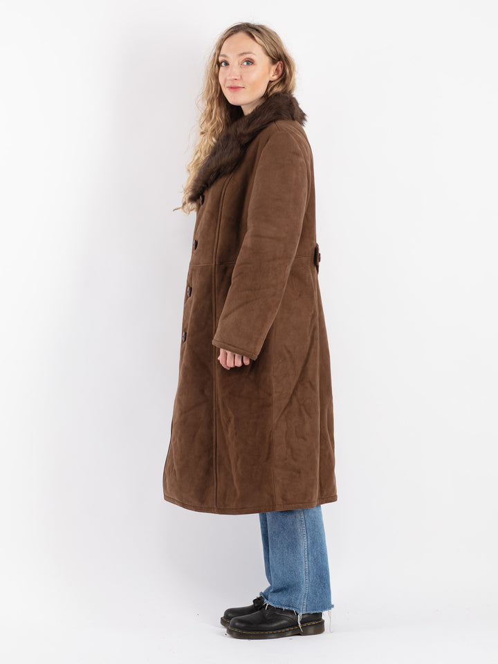 Vintage 70's Women Sheepskin Coat in Brown