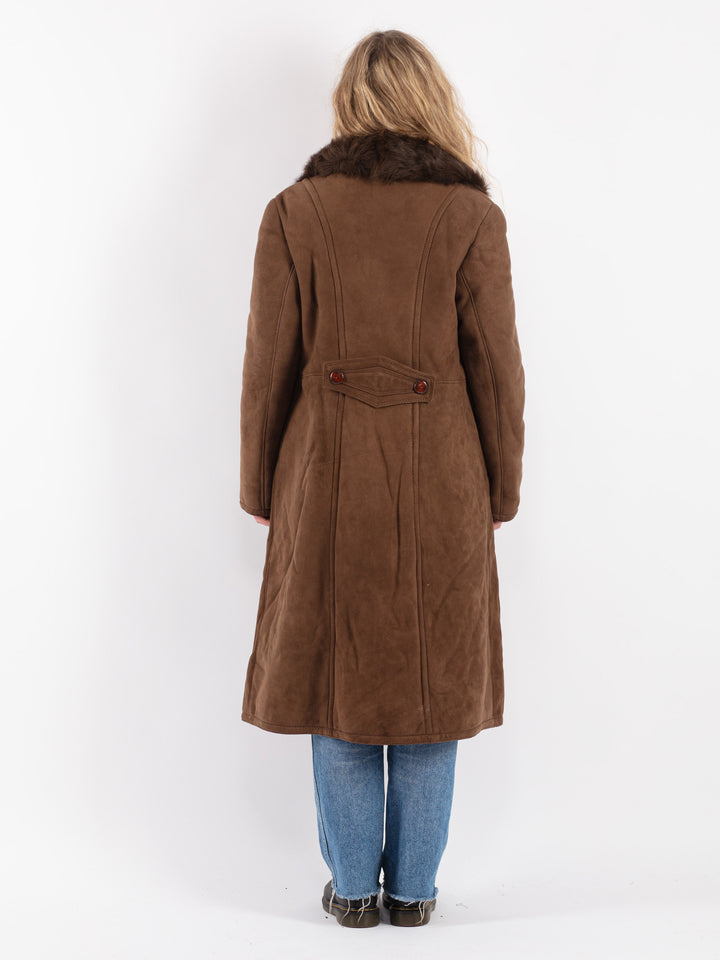 Vintage 70's Women Sheepskin Coat in Brown