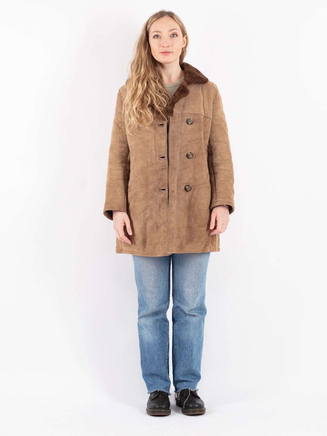 Vintage 70's Women Sheepskin Coat in Beige